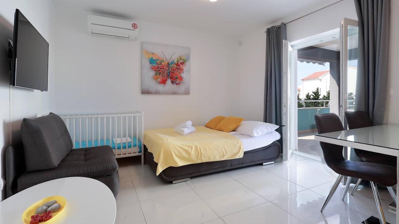 Apartmani "Villa Barbara" Novalja Zewnętrze zdjęcie